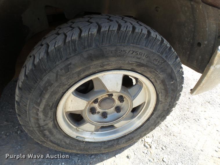 image for item DL9099 2001 Chevrolet Silverado 1500 Z71 Ext. Cab pickup truck