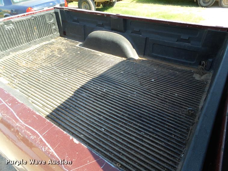 image for item DL9099 2001 Chevrolet Silverado 1500 Z71 Ext. Cab pickup truck