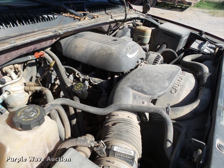 image for item DL9099 2001 Chevrolet Silverado 1500 Z71 Ext. Cab pickup truck