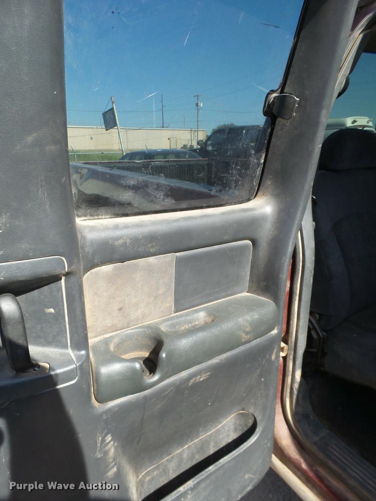 image for item DL9099 2001 Chevrolet Silverado 1500 Z71 Ext. Cab pickup truck