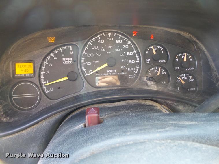 image for item DL9099 2001 Chevrolet Silverado 1500 Z71 Ext. Cab pickup truck