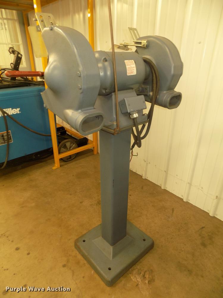 Baldor bench grinder in Grand Island, NE Item DO9183 sold Purple Wave