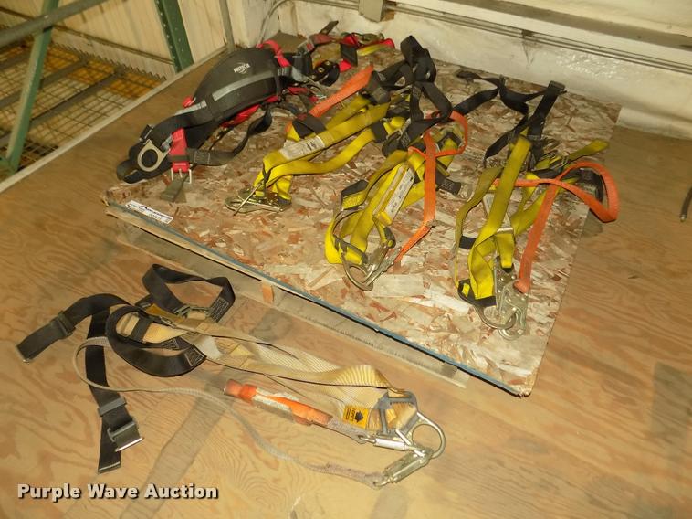 image for item DO9215 (5) full body harnesses with deceleration lanyards