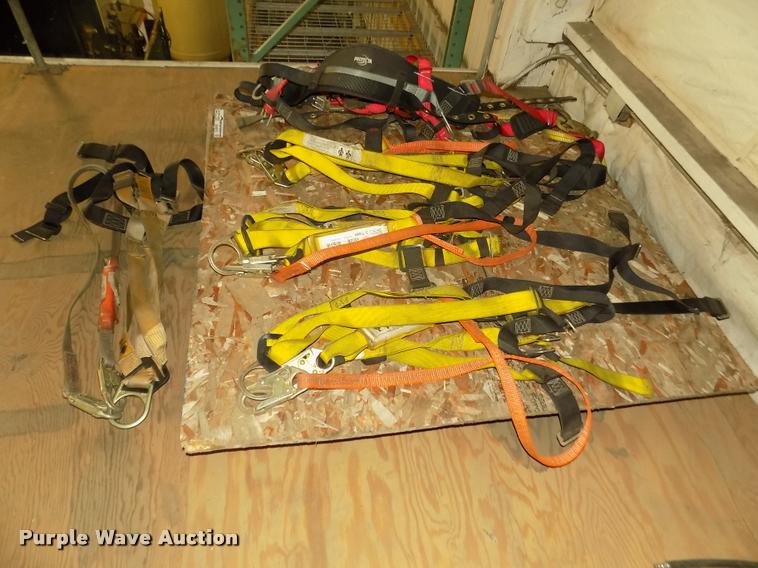 image for item DO9215 (5) full body harnesses with deceleration lanyards