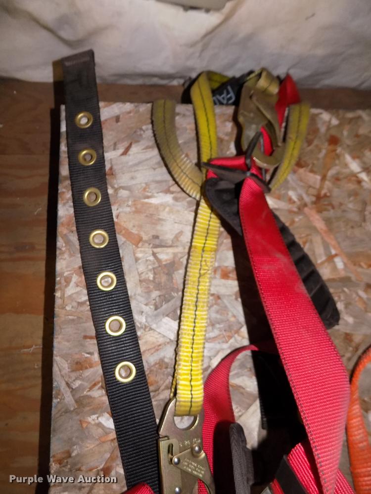 image for item DO9215 (5) full body harnesses with deceleration lanyards