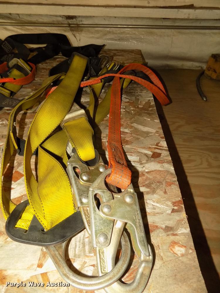 image for item DO9215 (5) full body harnesses with deceleration lanyards