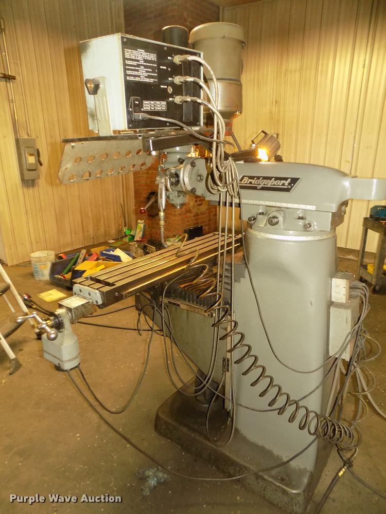 image for item DO9220 Bridgeport Series 2 milling machine