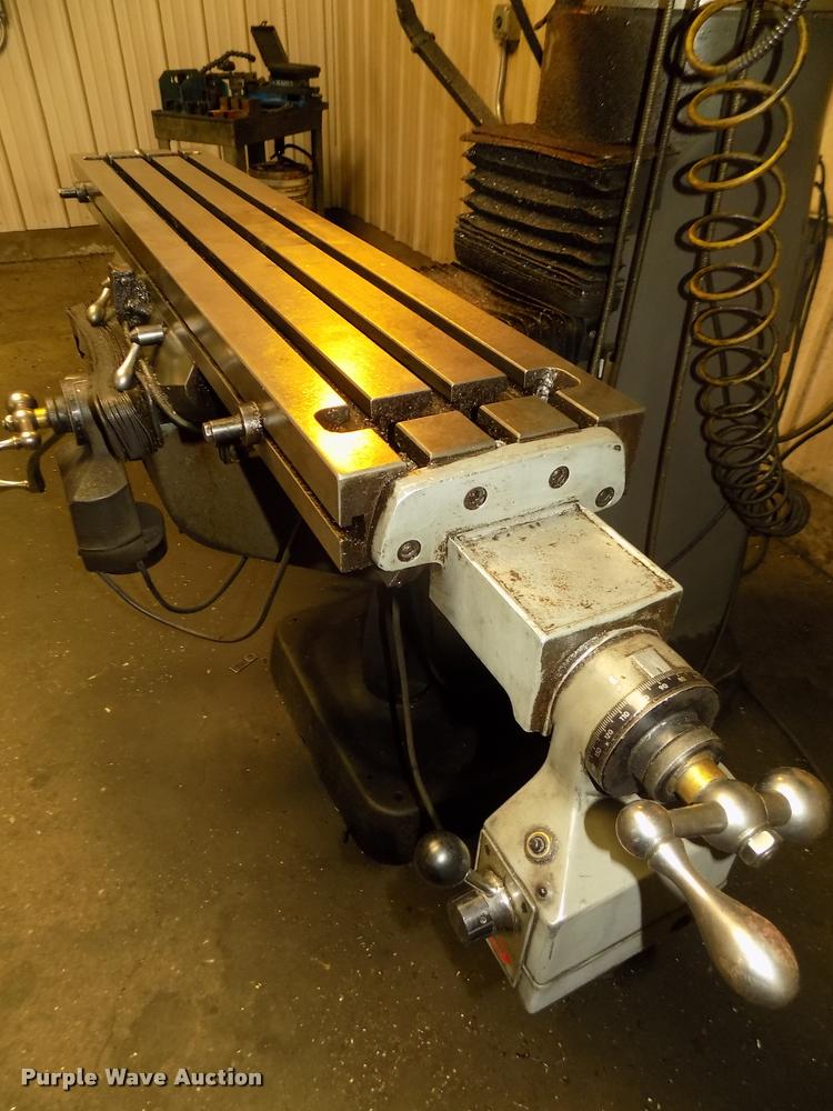 image for item DO9220 Bridgeport Series 2 milling machine