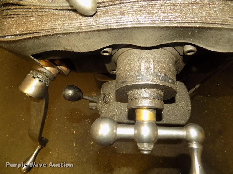 image for item DO9220 Bridgeport Series 2 milling machine