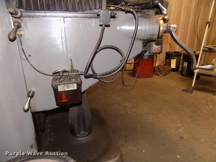 image for item DO9220 Bridgeport Series 2 milling machine