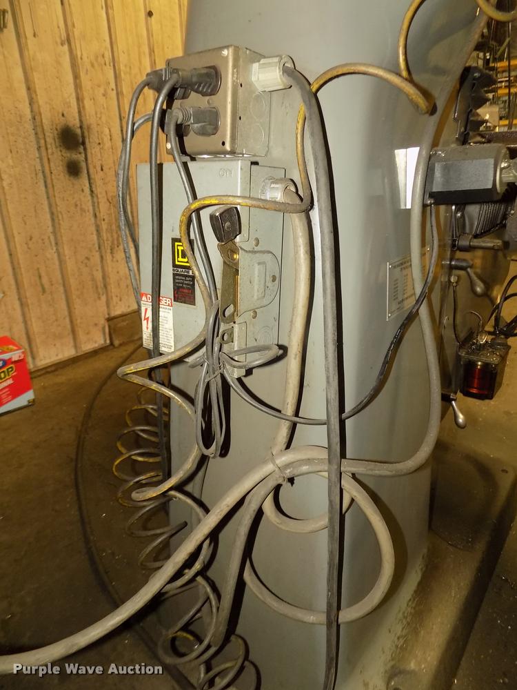 image for item DO9220 Bridgeport Series 2 milling machine