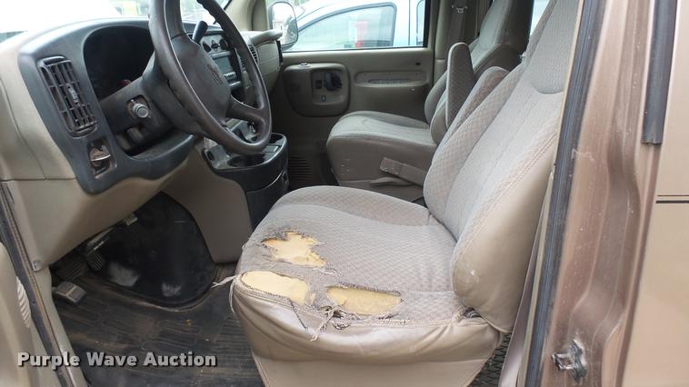 image for item DQ9088 1998 Chevrolet Express G2500 Cargo van