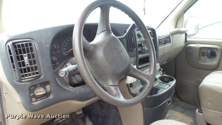 image for item DQ9088 1998 Chevrolet Express G2500 Cargo van