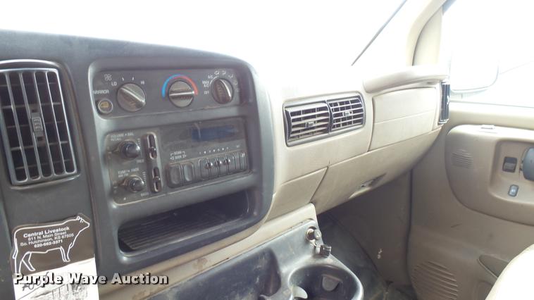 image for item DQ9088 1998 Chevrolet Express G2500 Cargo van
