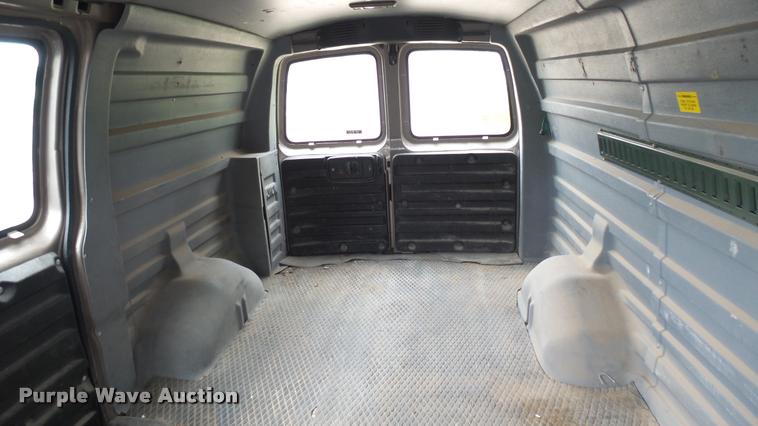 image for item DQ9088 1998 Chevrolet Express G2500 Cargo van