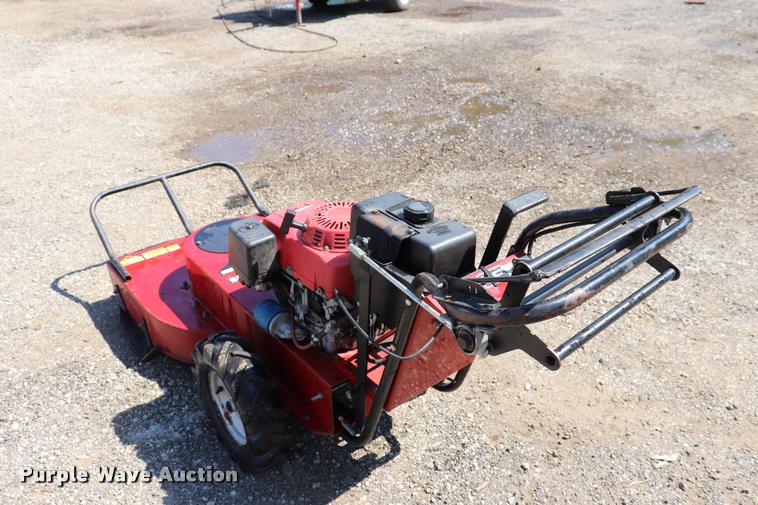 image for item DQ9487 Ferris Hydrowalk BC25H field and brush mower