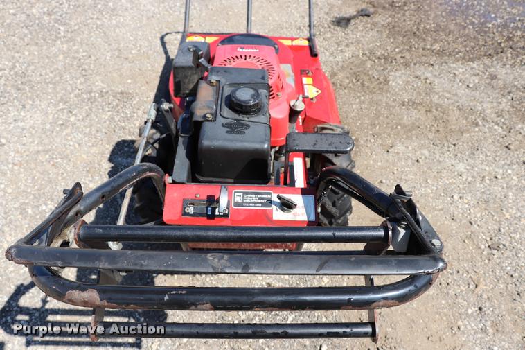 image for item DQ9487 Ferris Hydrowalk BC25H field and brush mower