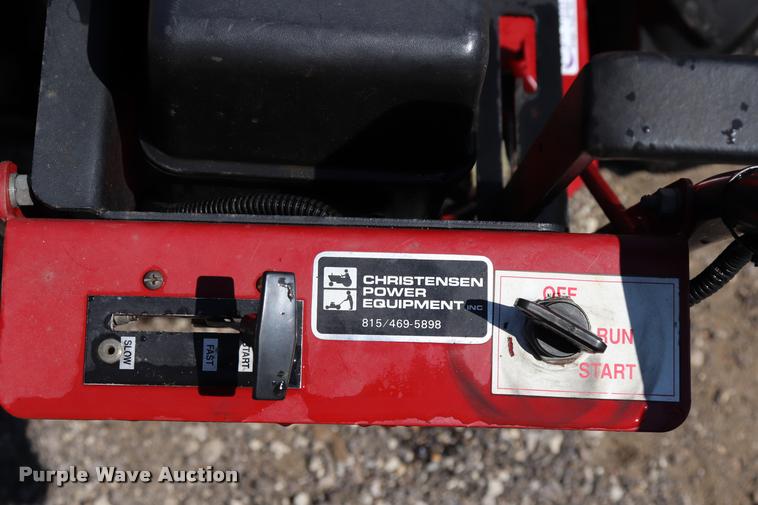 image for item DQ9487 Ferris Hydrowalk BC25H field and brush mower