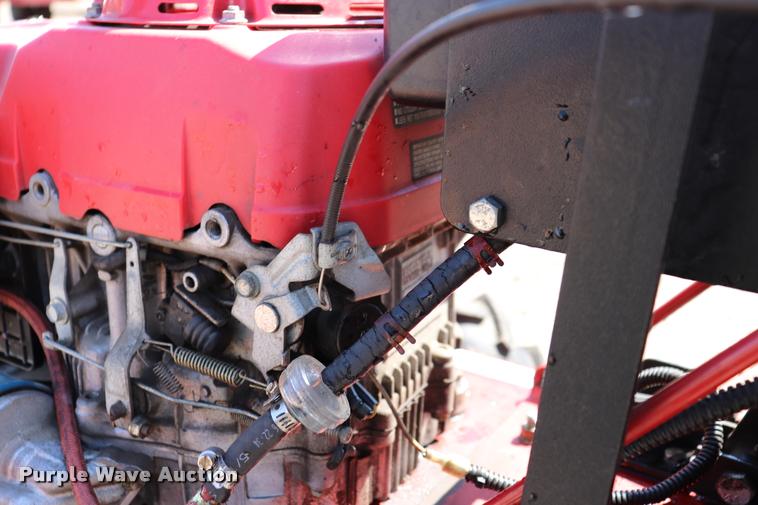 image for item DQ9487 Ferris Hydrowalk BC25H field and brush mower