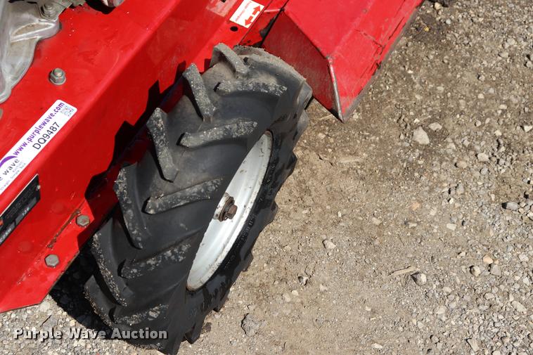 image for item DQ9487 Ferris Hydrowalk BC25H field and brush mower