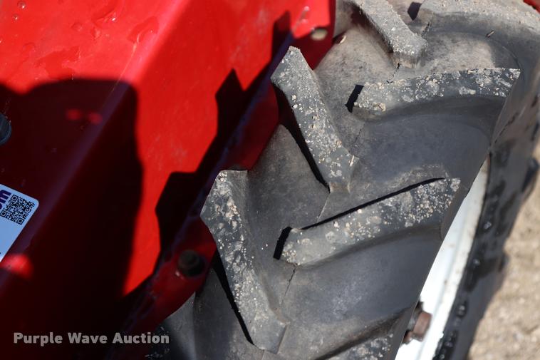 image for item DQ9487 Ferris Hydrowalk BC25H field and brush mower