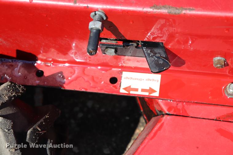 image for item DQ9487 Ferris Hydrowalk BC25H field and brush mower