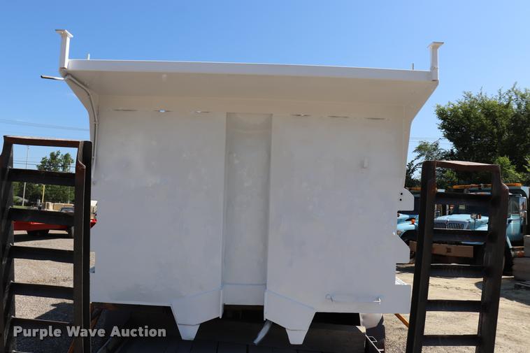 image for item DQ9488 Dump bed