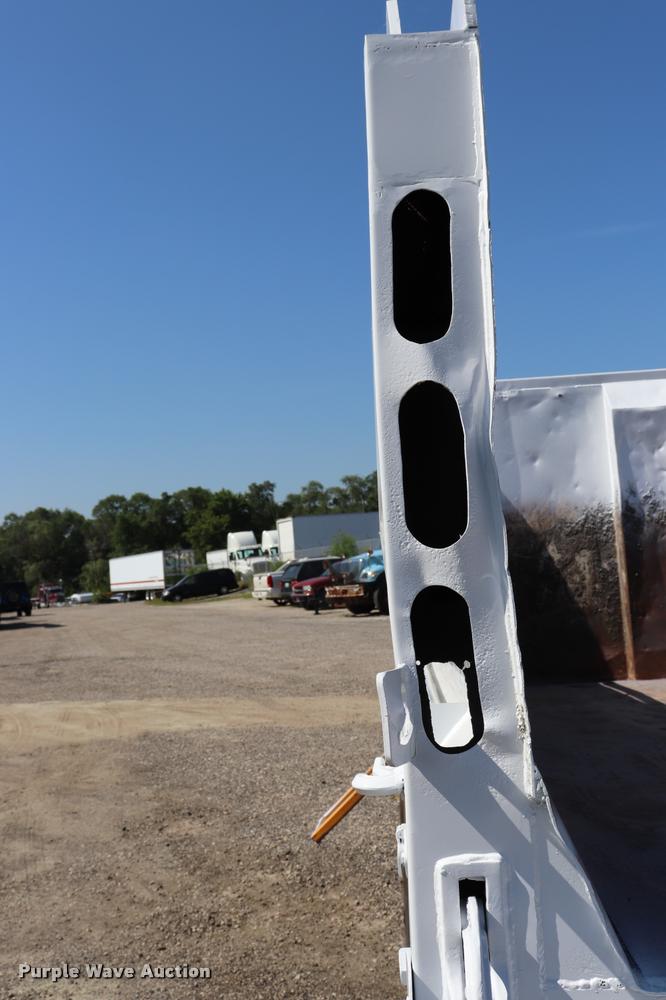 image for item DQ9488 Dump bed