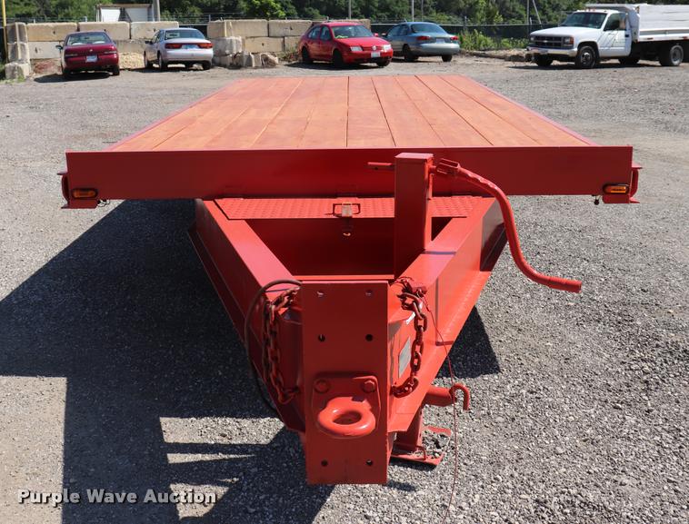 image for item DQ9489 2000 Cronkhite 5110EA equipment trailer