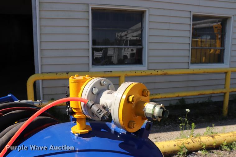 image for item DQ9490 Henglin Group environmental clean wet sandblasting machine