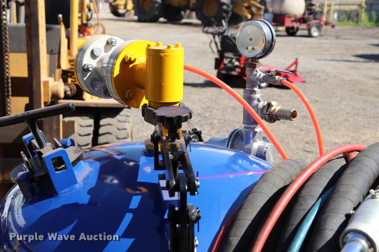 image for item DQ9490 Henglin Group environmental clean wet sandblasting machine