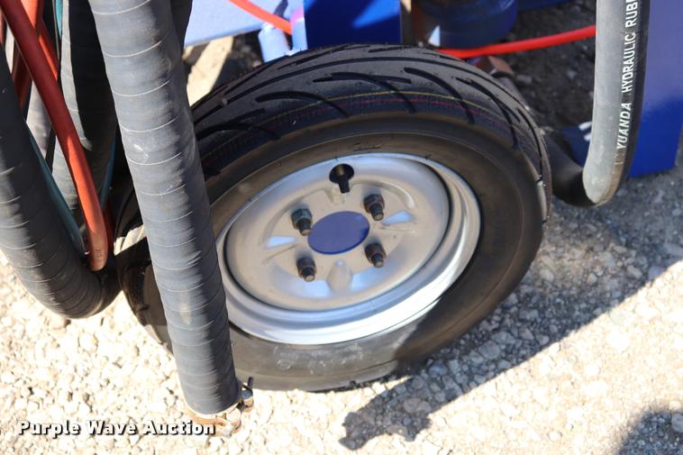 image for item DQ9490 Henglin Group environmental clean wet sandblasting machine