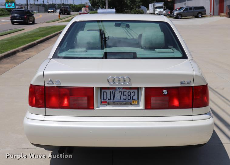image for item DQ9499 1996 Audi A6