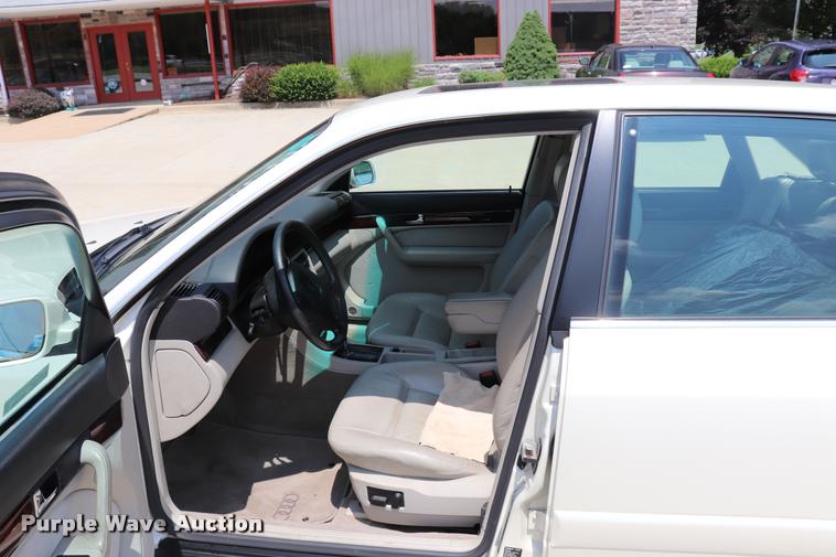 image for item DQ9499 1996 Audi A6