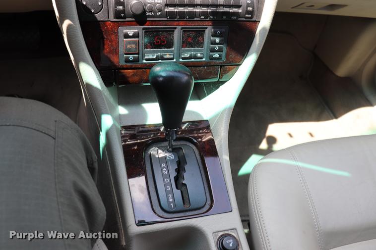 image for item DQ9499 1996 Audi A6