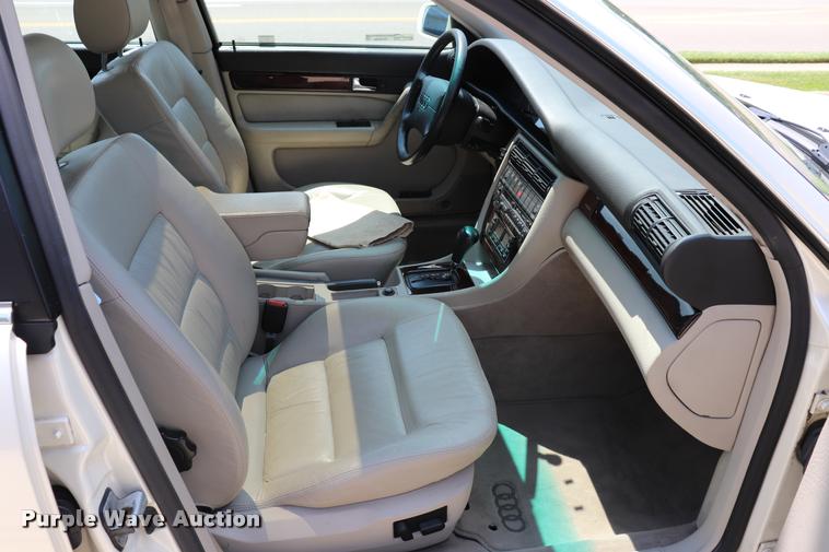 image for item DQ9499 1996 Audi A6