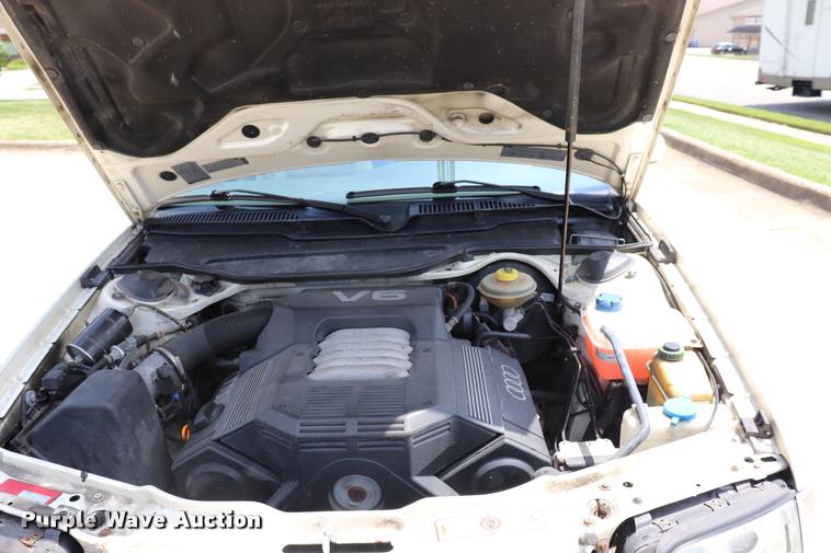 image for item DQ9499 1996 Audi A6