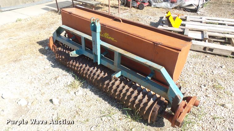 image for item DR9540 Brillion seeder