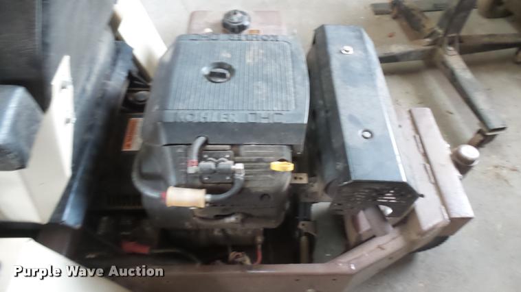 image for item DR9704 Grasshopper 618 ZTR lawn mower