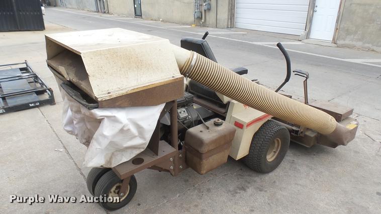 image for item DR9705 Grasshopper 718 ZTR lawn mower