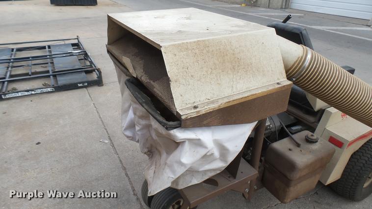 image for item DR9705 Grasshopper 718 ZTR lawn mower