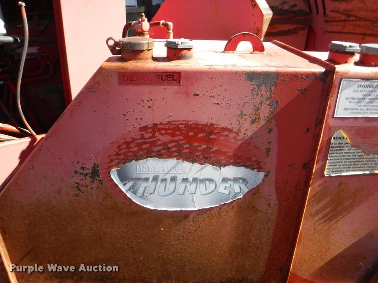 image for item J5673 2001 Morbark 2100-D chipper