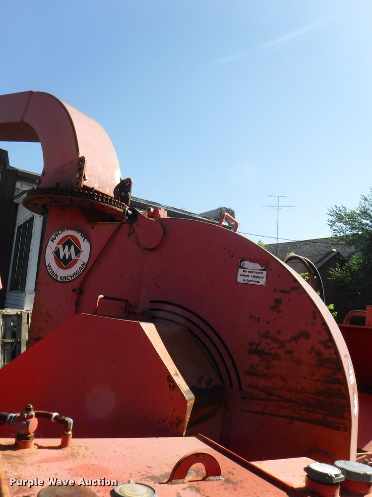 image for item J5673 2001 Morbark 2100-D chipper