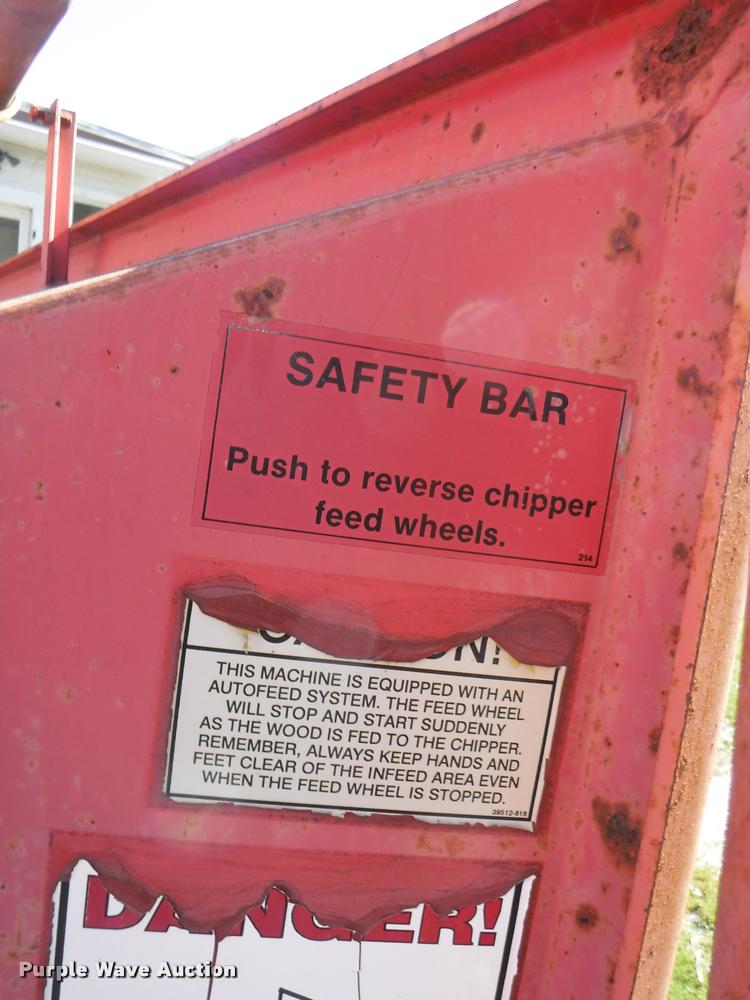 image for item J5673 2001 Morbark 2100-D chipper