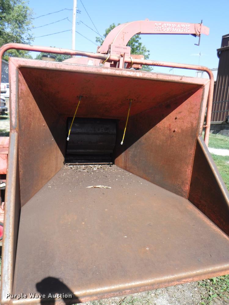 image for item J5673 2001 Morbark 2100-D chipper