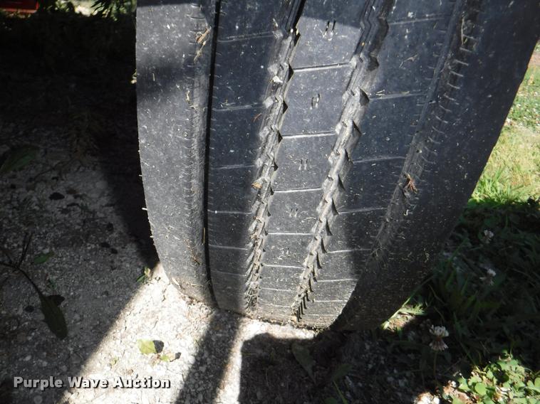 image for item J5673 2001 Morbark 2100-D chipper