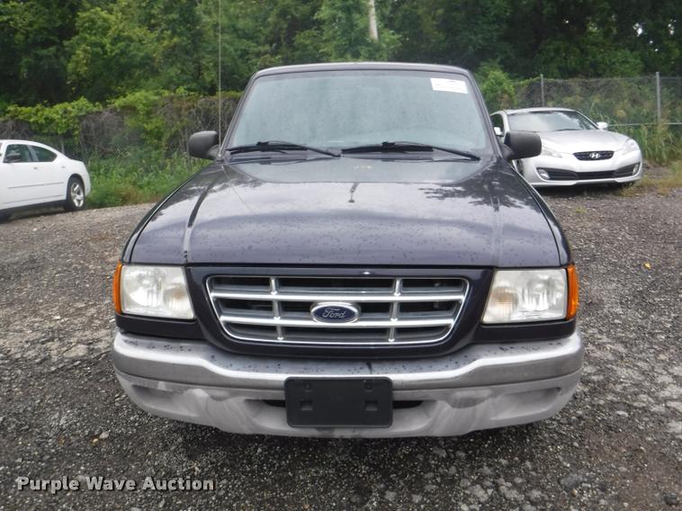 image for item J5674 2003 Ford Ranger SuperCab pickup truck