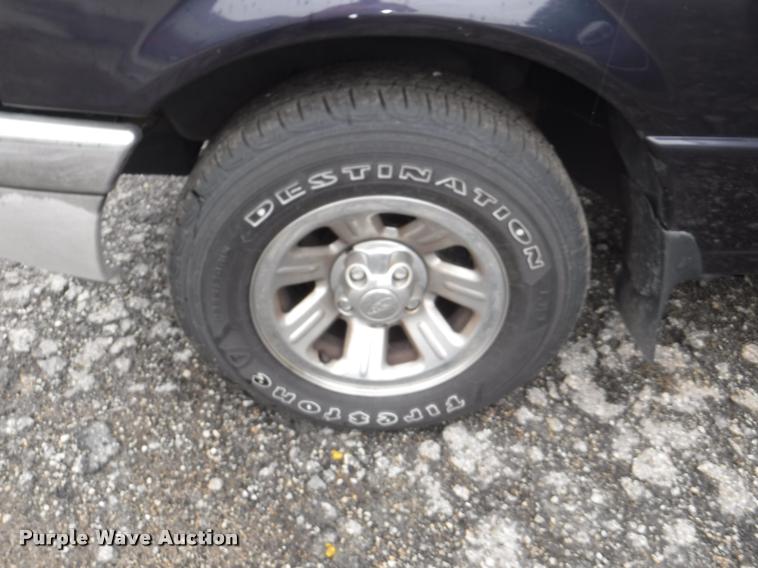 image for item J5674 2003 Ford Ranger SuperCab pickup truck