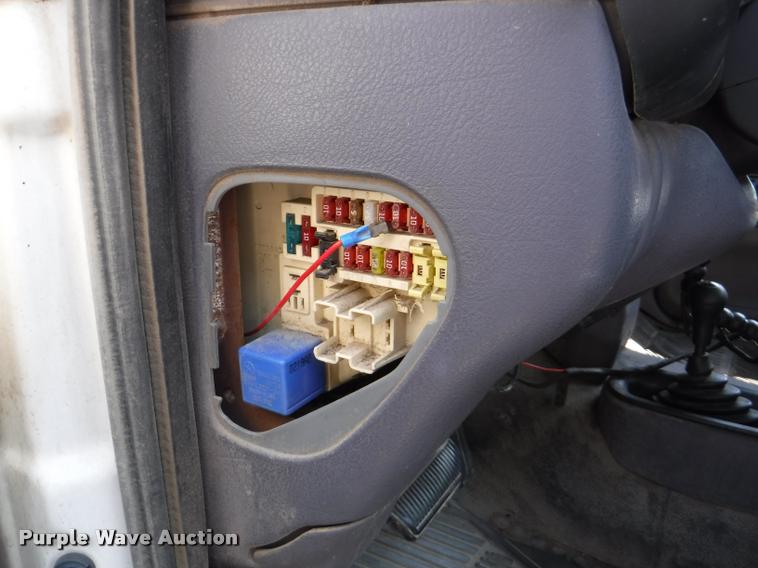 image for item J5675 1999 Dodge Ram 2500 pickup truck