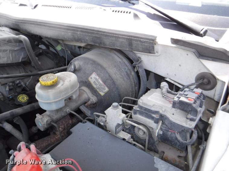 image for item J5675 1999 Dodge Ram 2500 pickup truck